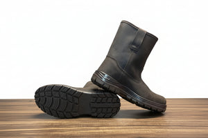 Oil boot for use with hydrocarbons